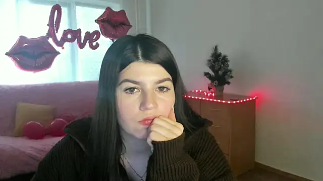 KisaModel online show from March 2026 08:03:01 AM