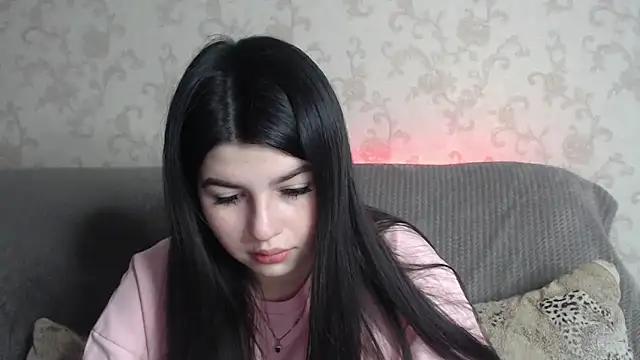 KisaModel online show from April 2026 01:01:01 AM