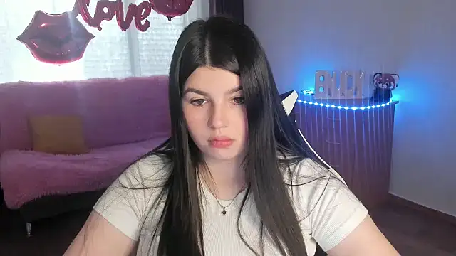 KisaModel online show from April 2026 02:27:02 AM