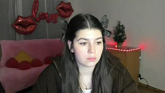 KisaModel online show from February 2026 04:27:01 PM