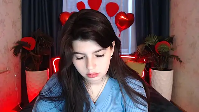 KisaModel online show from March 2026 01:11:01 AM