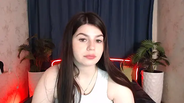 KisaModel online show from April 2026 06:48:01 AM