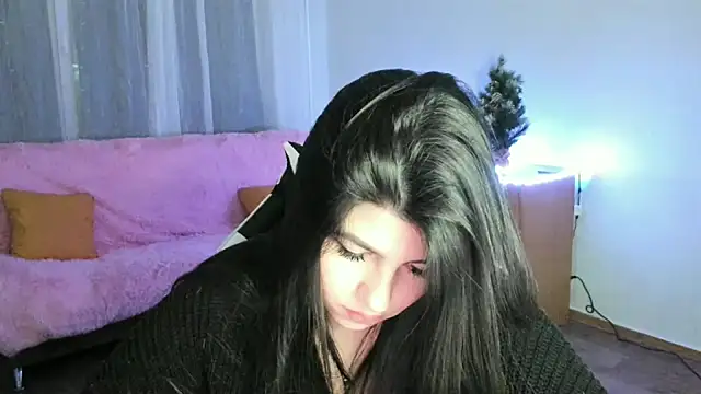 KisaModel online show from January 2026 07:12:01 PM