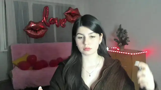 KisaModel online show from February 2026 05:01:02 PM