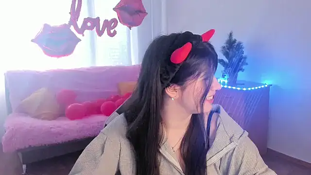 KisaModel online show from March 2026 06:58:01 AM