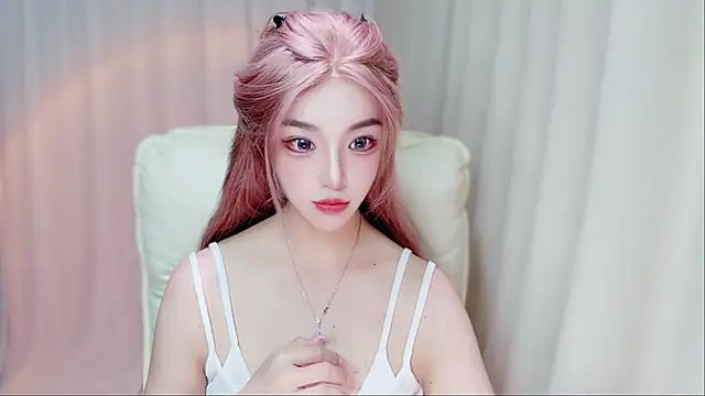 Snapshot of zizi-a chatting on June 2026 01:10:01 PM zizi-a online show from June 2026 01:10:01 PM