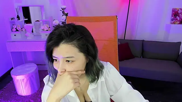 Snapshot of SirenMystiq chatting on May 2026 07:21:02 PM SirenMystiq online show from May 2026 07:21:02 PM