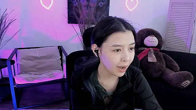 SirenMystiq online show from March 2026 07:19:01 AM