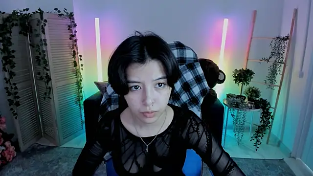 Snapshot of SirenMystiq chatting on July 2026 10:23:01 AM SirenMystiq online show from July 2026 10:23:01 AM
