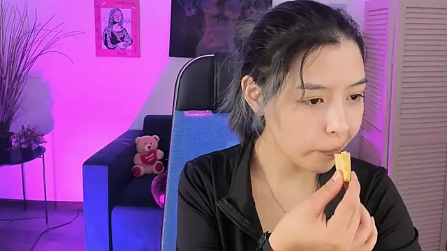 Snapshot of SirenMystiq chatting on January 2026 07:31:02 PM SirenMystiq online show from January 2026 07:31:02 PM