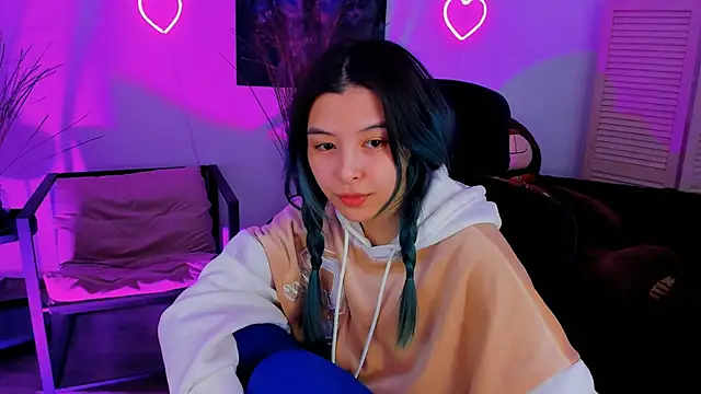 SirenMystiq online show from March 2026 07:04:02 PM