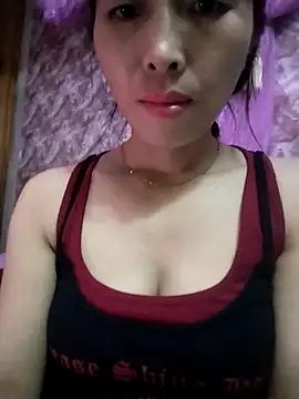 Snapshot of Comb-bii chatting on December 2025 10:15:02 AM Comb-bii online show from December 2025 10:15:02 AM