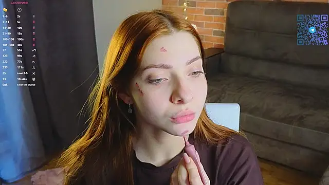 VelvetZephra online show from April 2026 03:06:01 PM