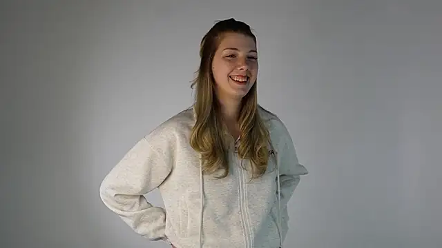 LumiaSolstice online show from March 2026 02:46:01 PM