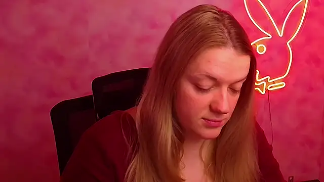 Snapshot of Samantha_Gloww chatting on December 2025 06:50:01 AM Samantha Gloww online show from December 2025 06:50:01 AM