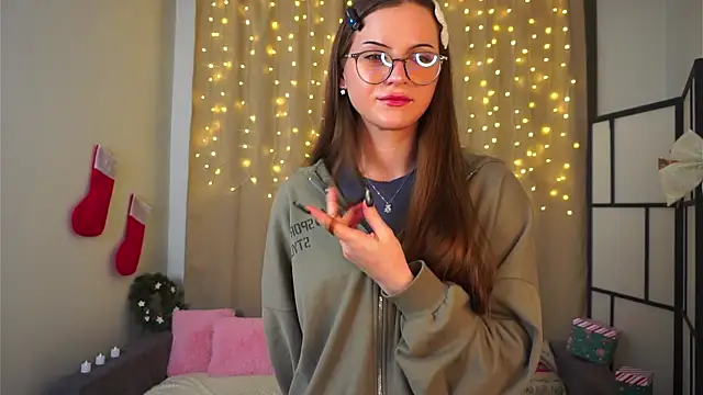 KathiGulston online show from December 2025 08:36:01 PM