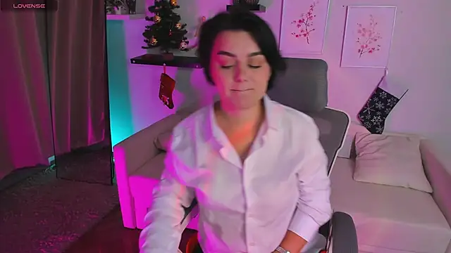 Snapshot of Sofia_Fisher chatting on December 2025 07:23:01 AM Sofia Fisher online show from December 2025 07:23:01 AM