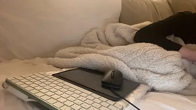 ijustturned18today online show from January 2026 08:57:02 PM