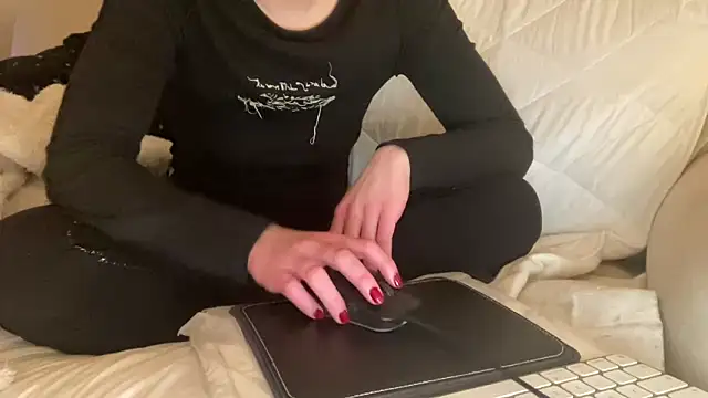 ijustturned18today online show from January 2026 04:32:01 PM