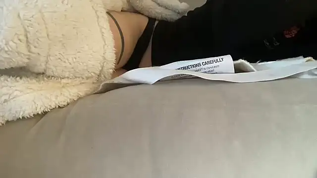 Snapshot of ijustturned18today chatting on December 2025 08:31:02 AM ijustturned18today online show from December 2025 08:31:02 AM