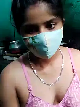 Snapshot of Cuple_masti72 chatting on May 2026 04:10:01 AM Cuple masti72 online show from May 2026 04:10:01 AM