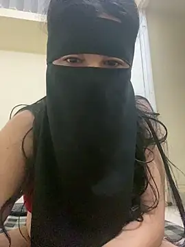 Snapshot of sara___fun chatting on December 2025 12:31:02 PM sara fun online show from December 2025 12:31:02 PM