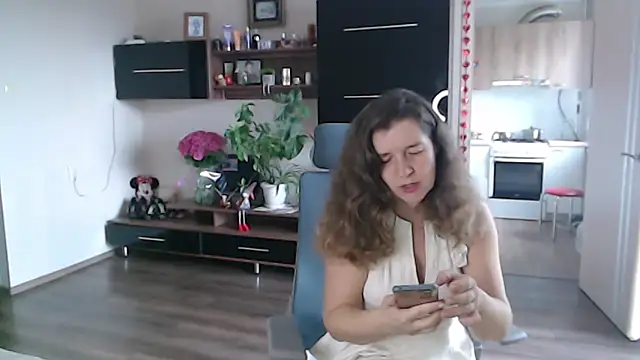 Snapshot of SofiaBoone chatting on February 2026 07:19:02 AM SofiaBoone online show from February 2026 07:19:02 AM