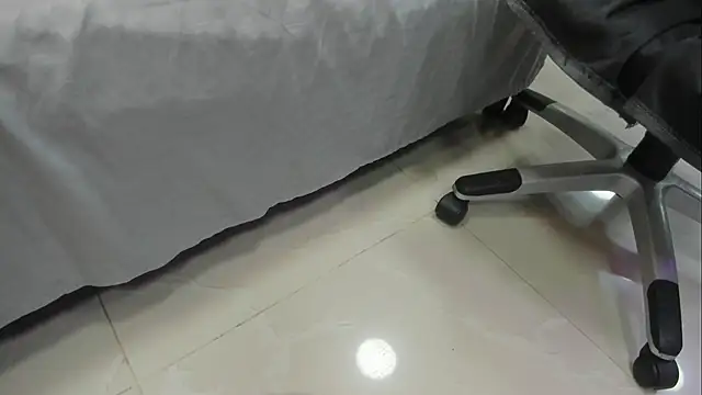 Snapshot of khris__evans chatting on February 2026 07:32:01 PM khris evans online show from February 2026 07:32:01 PM