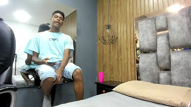 Snapshot of khris__evans chatting on February 2026 07:12:01 PM khris evans online show from February 2026 07:12:01 PM