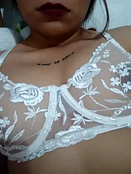 Snapshot of moni_1_ chatting on February 2026 03:15:01 AM moni 1 online show from February 2026 03:15:01 AM