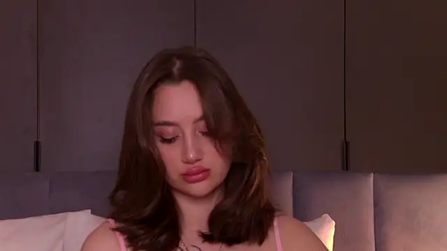 IsKiku online show from February 2026 06:19:01 PM