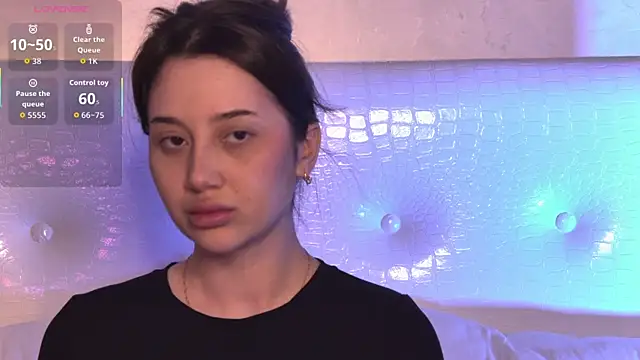 IsKiku online show from April 2026 01:49:01 PM