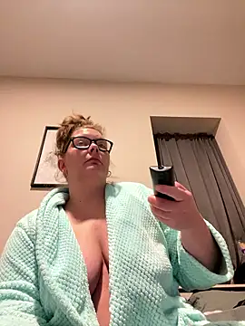 kissmyarch online show from January 2026 10:48:02 PM