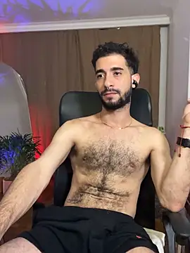 Snapshot of _YOURHERO chatting on December 2025 07:03:01 AM YOURHERO online show from December 2025 07:03:01 AM