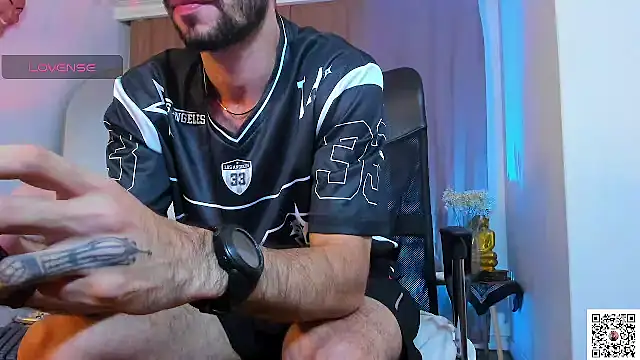  YOURHERO online show from April 2026 11:05:01 PM