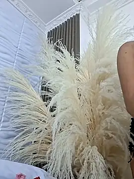 AriadnaLoren online show from April 2026 04:09:01 AM