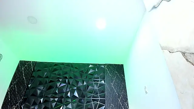 AriadnaLoren online show from May 2026 03:58:02 AM
