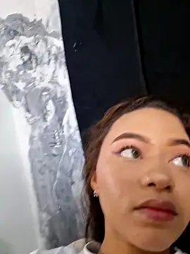 AriadnaLoren online show from April 2026 03:13:02 AM