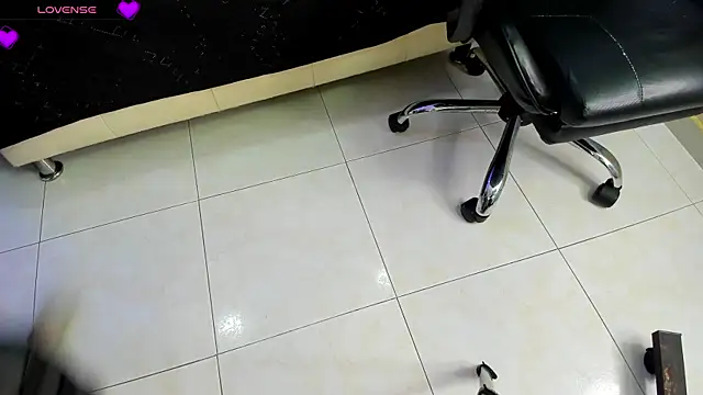AriadnaLoren online show from April 2026 03:59:02 AM