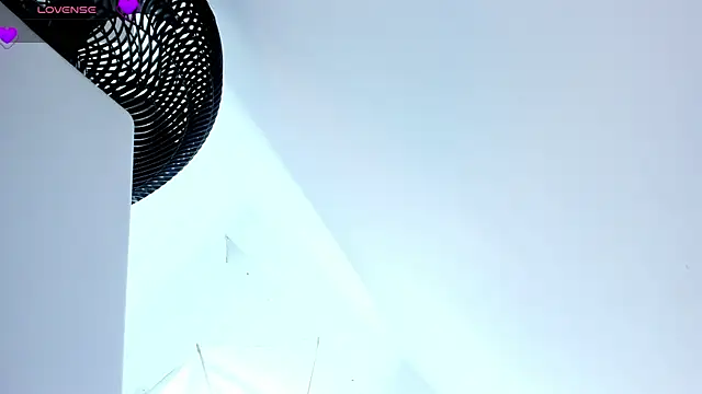 AriadnaLoren online show from May 2026 05:44:01 AM
