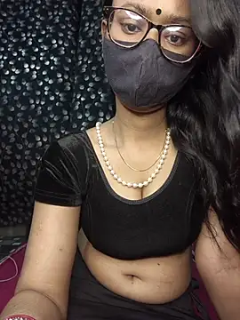 Rose1728 online show from March 2026 09:48:01 PM