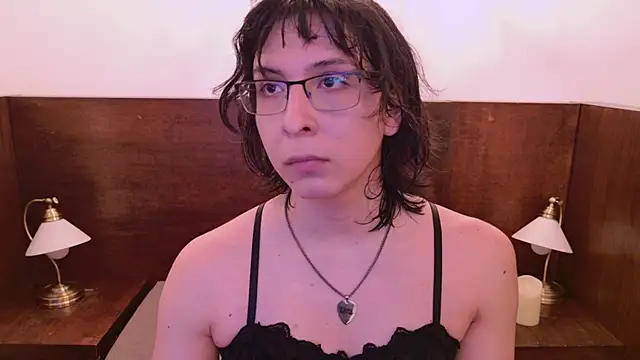 Snapshot of Shelly_bat chatting on July 2026 10:42:01 PM Shelly bat online show from July 2026 10:42:01 PM