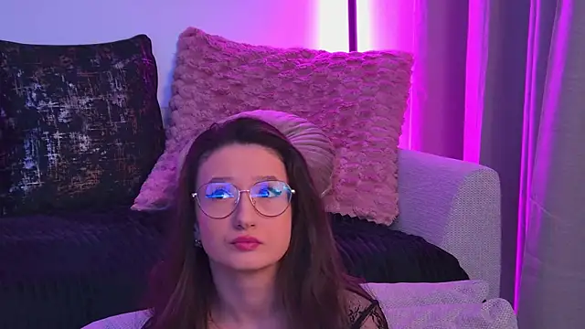 TheaMalekoo online show from March 2026 07:48:01 AM