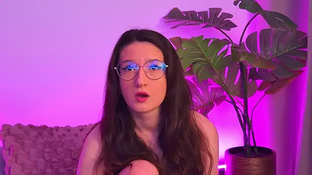 TheaMalekoo online show from March 2026 07:42:02 AM