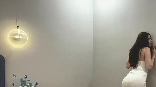 SepiahLune online show from December 2025 08:25:02 AM