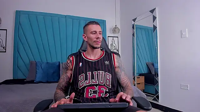 J king   online show from March 2026 08:25:01 PM