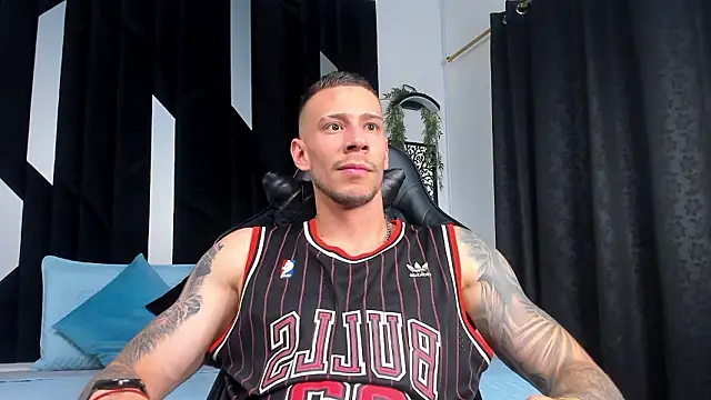 J king   online show from February 2026 07:55:02 PM