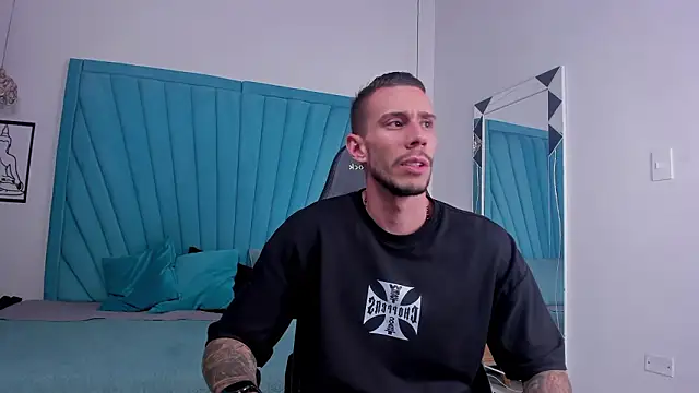 J king   online show from March 2026 01:38:01 AM