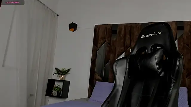 J king   online show from April 2026 10:12:02 PM