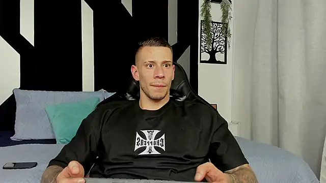 J king   online show from February 2026 11:00:02 PM